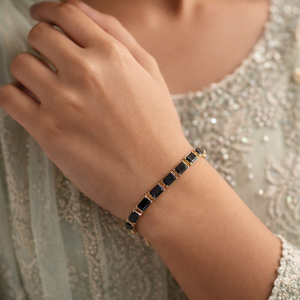 Elegant Black Stone Gold Bracelet